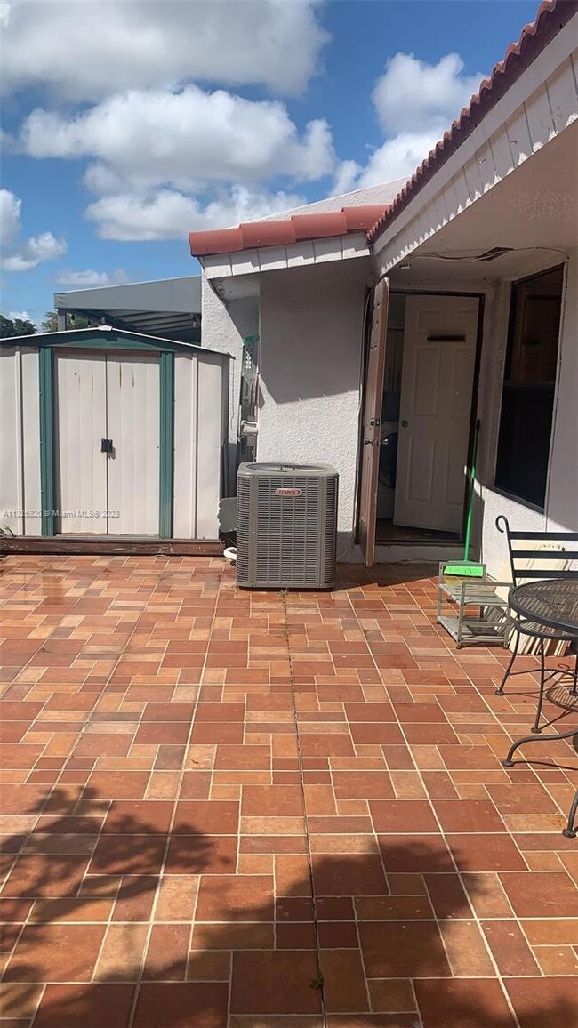 15200 SW 81st Ln, Miami, FL 33193 - photo 6