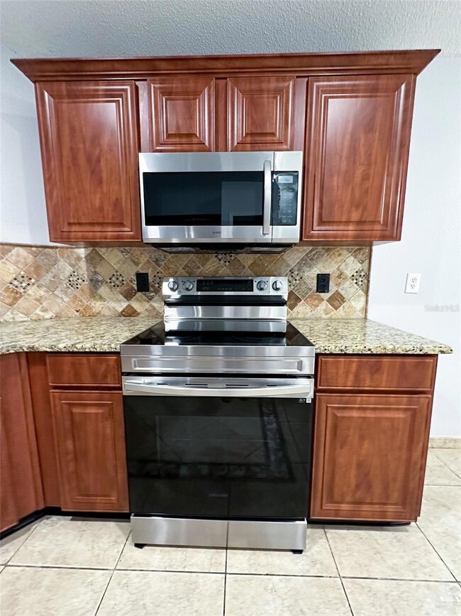 2219 Jessa Dr, Kissimmee, FL 34743 - photo 6