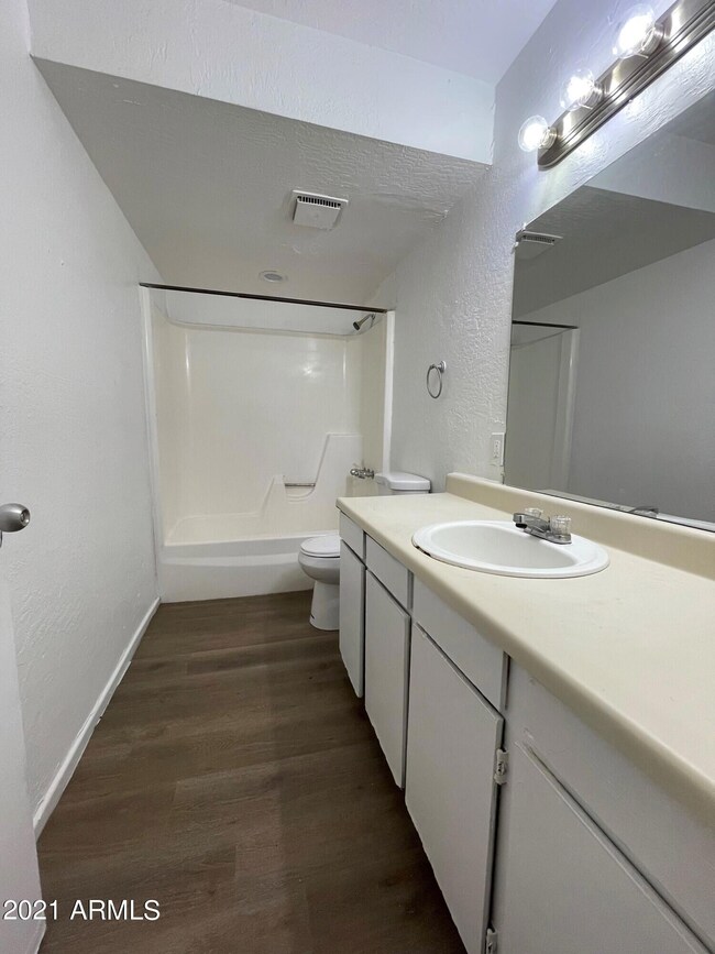 750 E 1st Ave unit 5, Mesa, AZ 85204 - photo 5