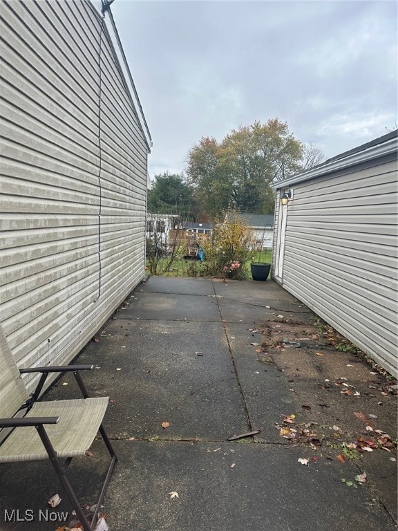 2912 Clearfield Ave, Akron, OH 44314 - photo 3