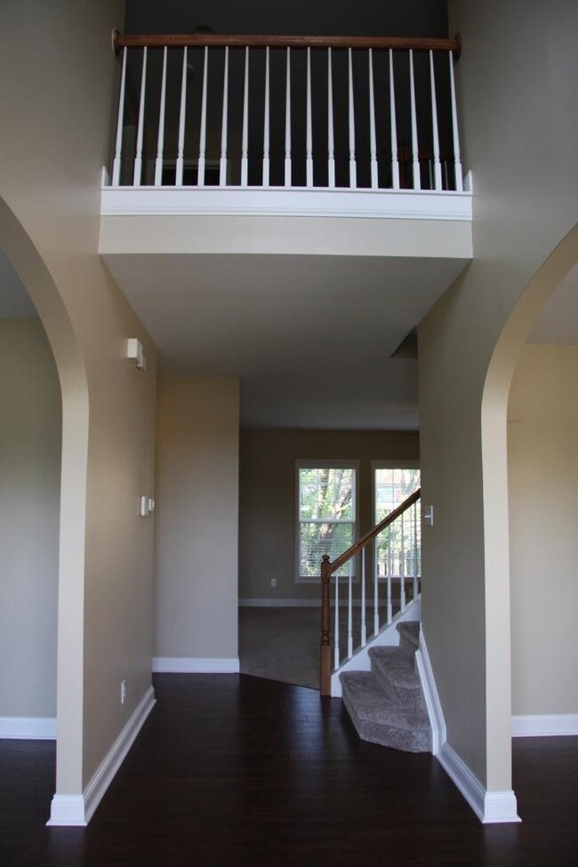 2-Story Foyer