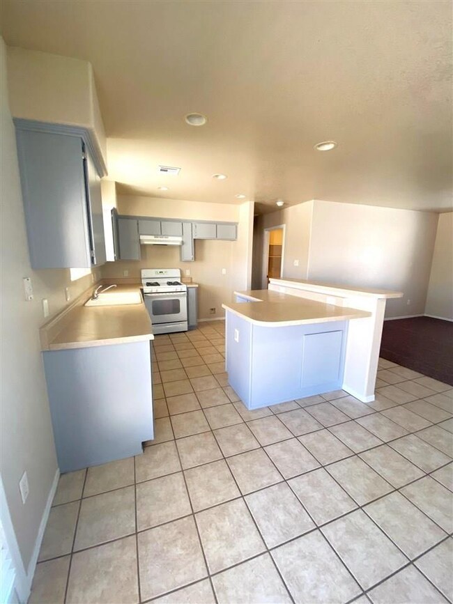 10351 E 38th St, Yuma, AZ 85365 - photo 4