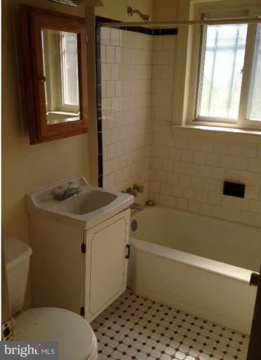 1723 27th St SE, Washington, DC 20020 - photo 5