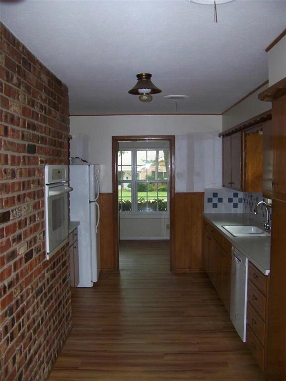 804 W Cheryl Ave, Hurst, TX 76053 - photo 6