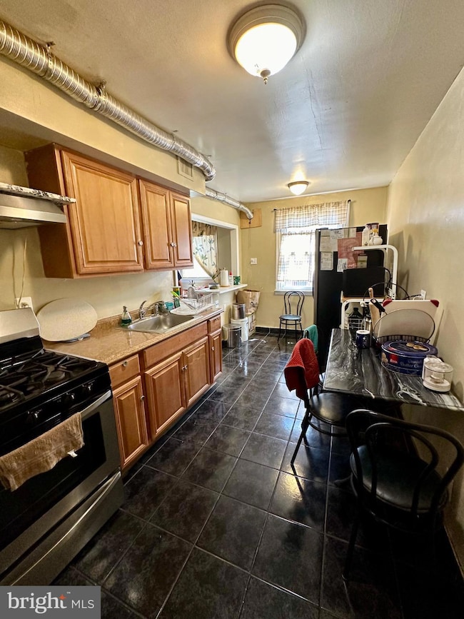 6305 Elmhurst St, Philadelphia, PA 19111 - photo 7