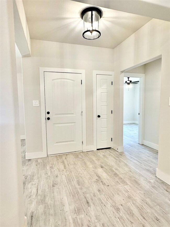 105 Monarch Ln, Poolville, TX 76487 - photo 6