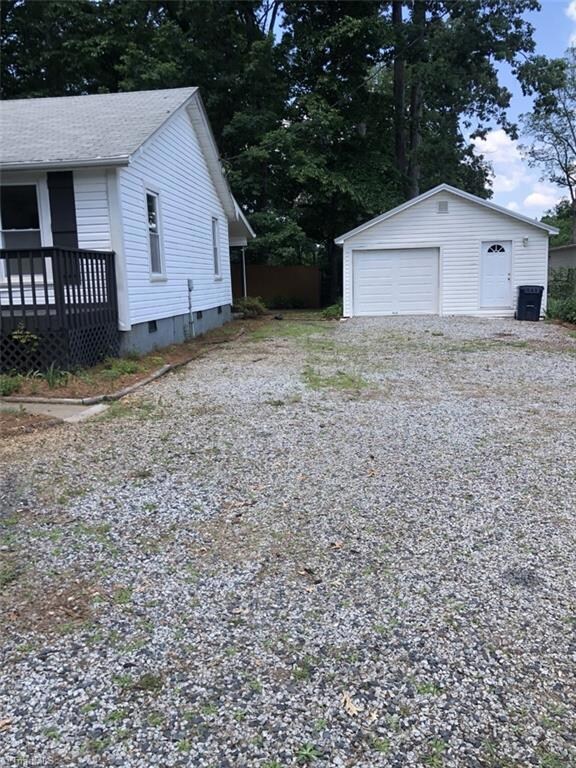 3813 Kivett Dr, Jamestown, NC 27282 - photo 6