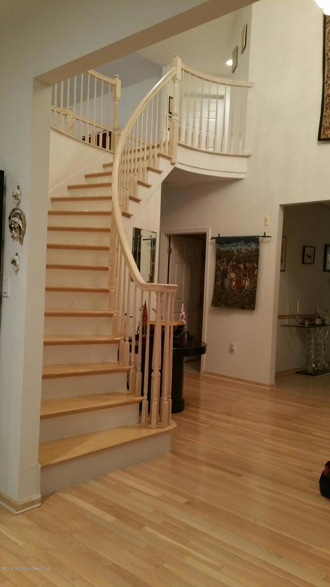 7 Beth Ln, Morganville, NJ 07751 - photo 3