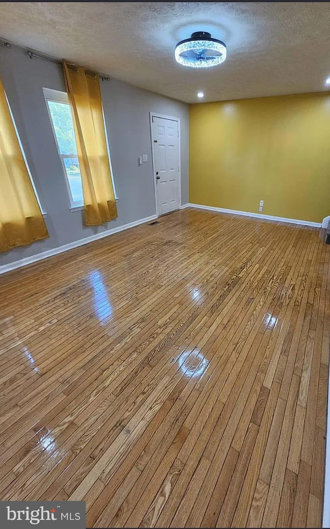 604 Burlington Ct, Edgewood, MD 21040 - photo 4