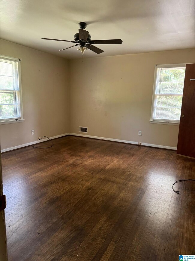 2525 7th St NE, Center Point, AL 35215 - photo 6