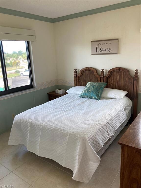 second bedroom with its own bathroom