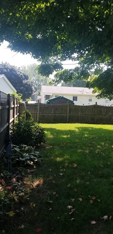 19 Warren St, Chicopee, MA 01013 - photo 6