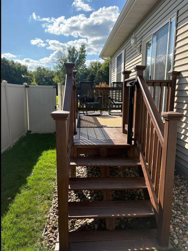 137 Acorn Ln, West Salem, WI 54669 - photo 6