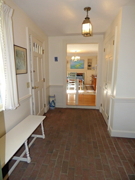 1006 S East St, Amherst, MA 01002 - photo 7
