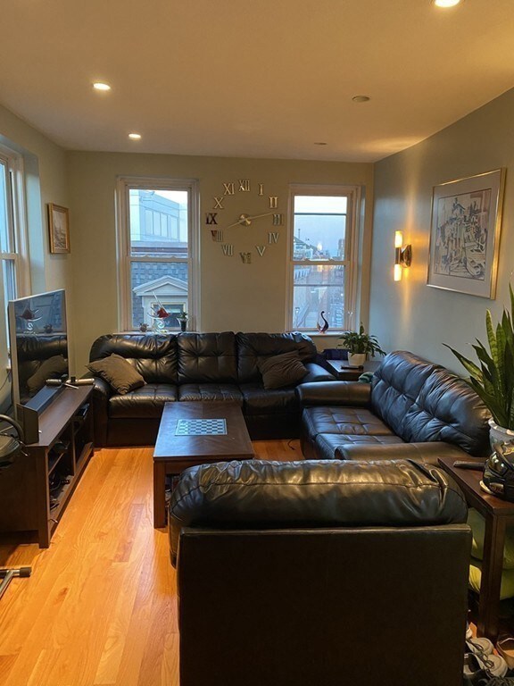 160 Salem St unit 12, Boston, MA 02113 - photo 2