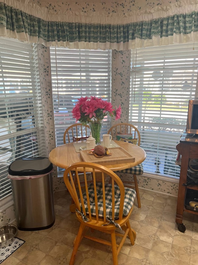 Breakfast nook
