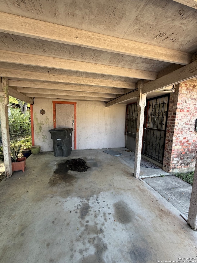 3942 Spear St, San Antonio, TX 78237 - photo 2