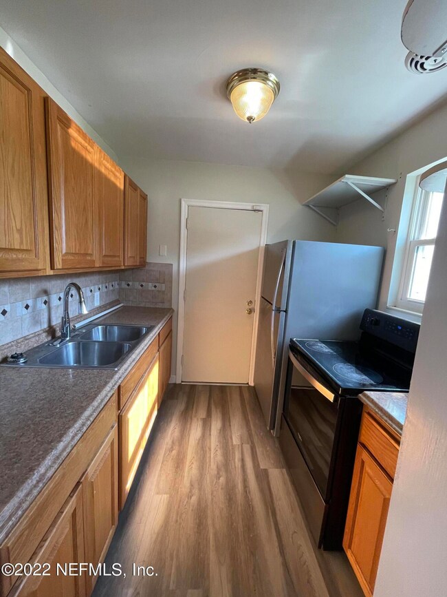 2960 Newell Blvd, Jacksonville, FL 32216 - photo 5