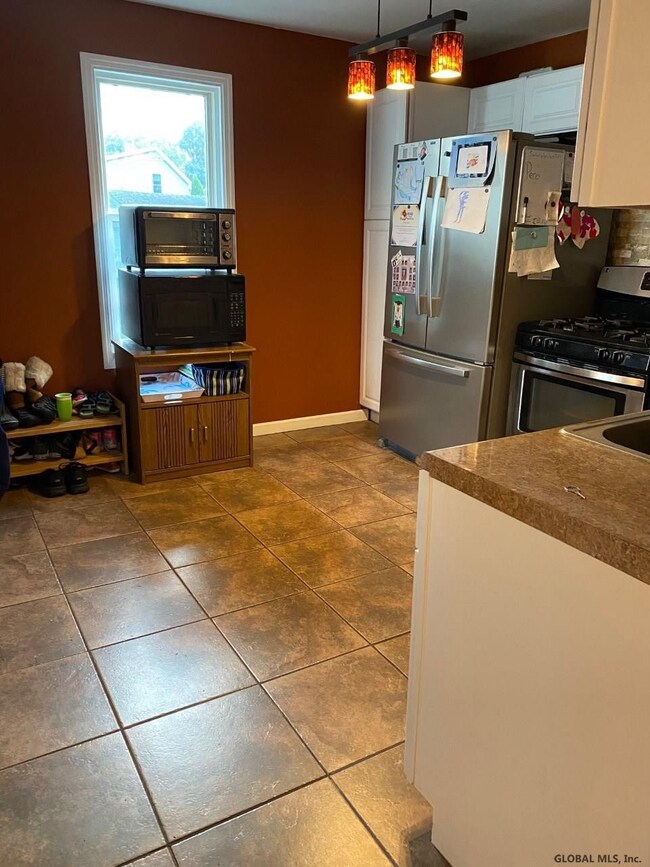 307 Glen Ave, Schenectady, NY 12302 - photo 5