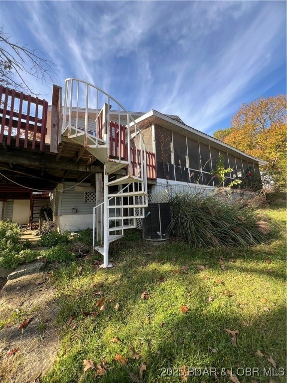 Back of Home. Deck needs replaced.