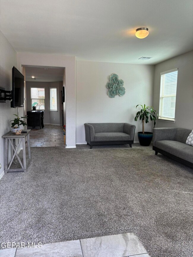 550 Sunset Valley Ave, Socorro, TX 79927 - photo 2