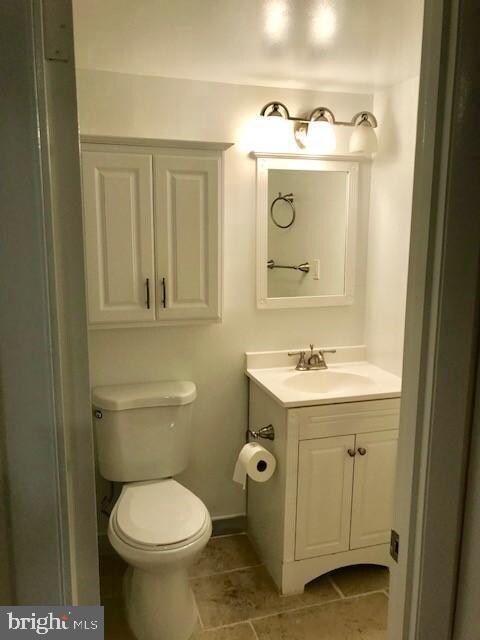 Lafayette Park unit 103, Falls Church, VA 22041 - photo 3