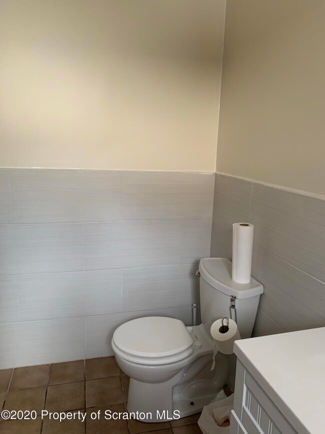 1508 N Sumner (Rear) Ave, Scranton, PA 18508 - photo 7