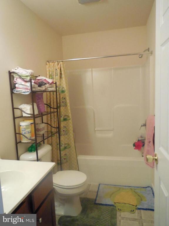 132 E Broad St, New Holland, PA 17557 - photo 6