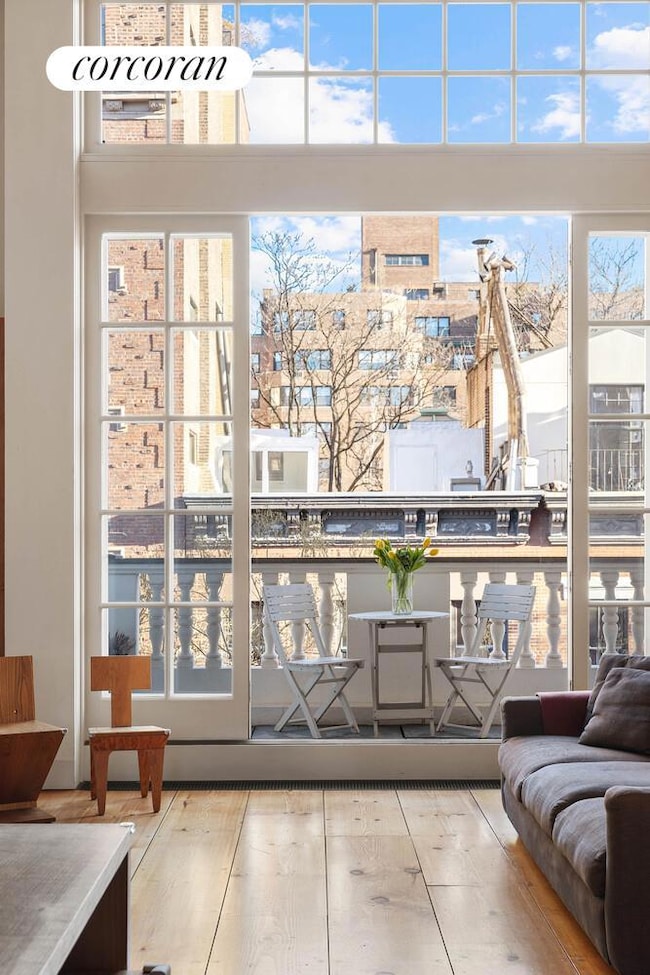 52 W 9th St unit PENTHOUSE, New York, NY 10011 - photo 7