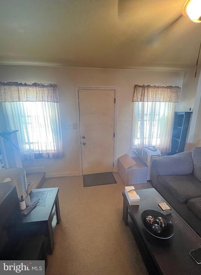 405 E Basin St, Norristown, PA 19401 - photo 4