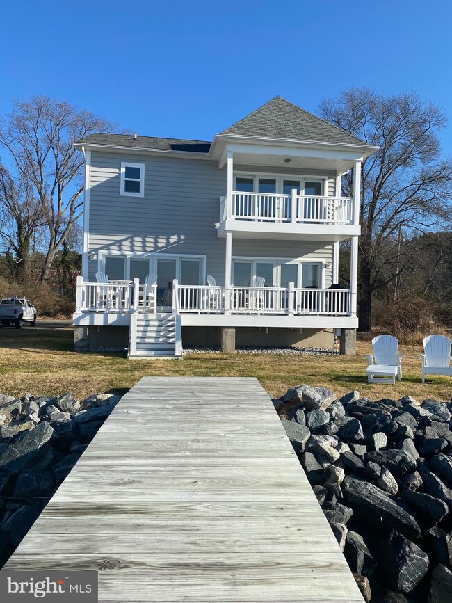 18991 Little Pond Ln, Leonardtown, MD 20650 - photo 2