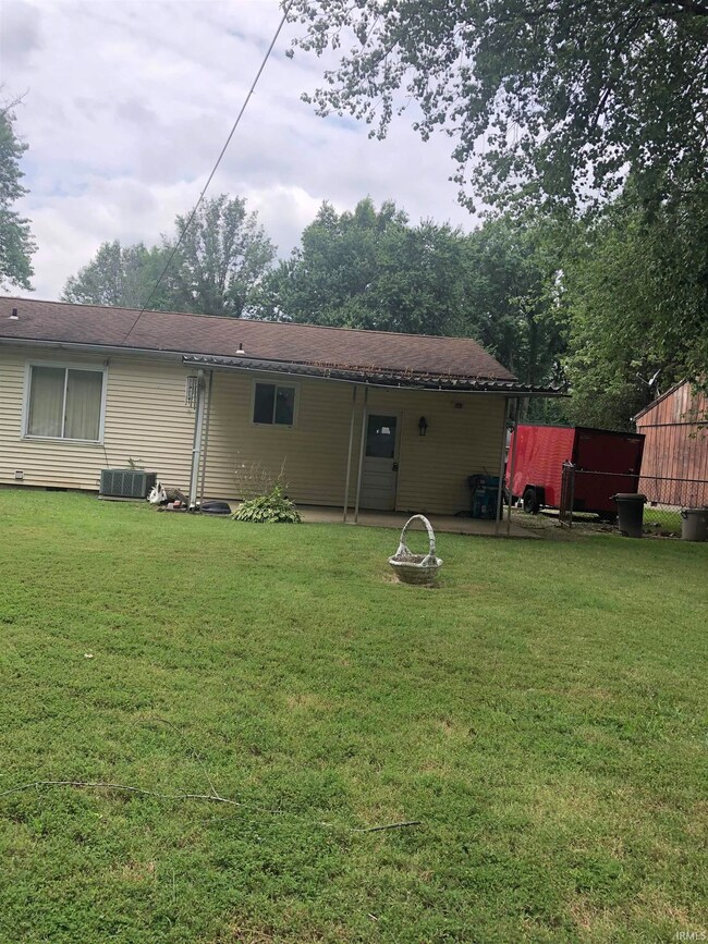 720 Wilson Square, Elberfeld, IN 47613 - photo 5