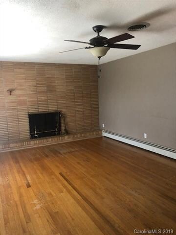 402 N Greenbriar Rd, Statesville, NC 28625 - photo 2