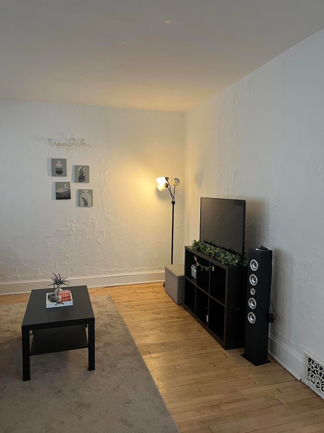 2962 N Cramer St unit 2964, Milwaukee, WI 53211 - photo 3