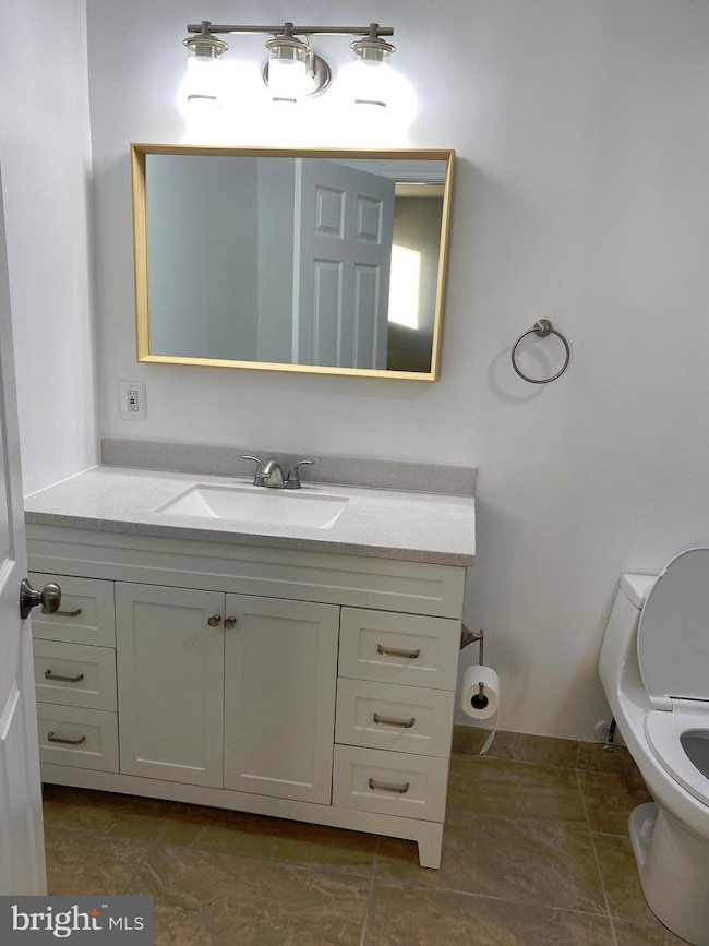 6909 Jones View Dr, Baltimore, MD 21209 - photo 6