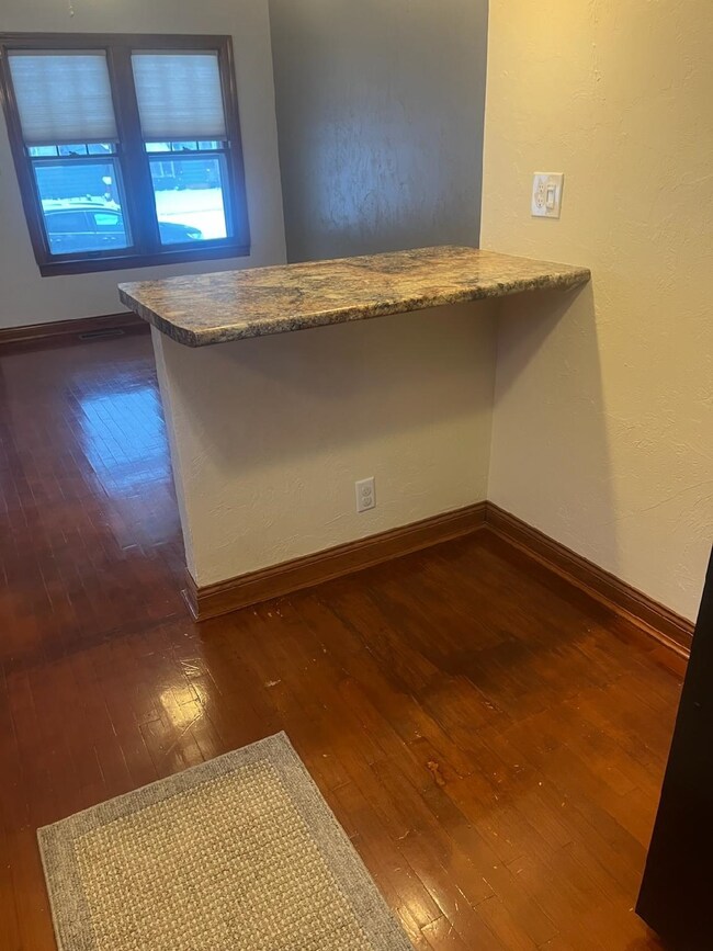 2401 S Jackson St, Appleton, WI 54915 - photo 5
