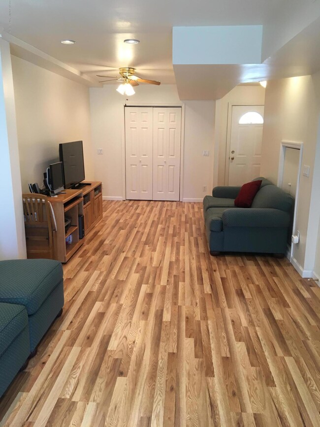 28 Cannon Ave, Staten Island, NY 10314 - photo 5