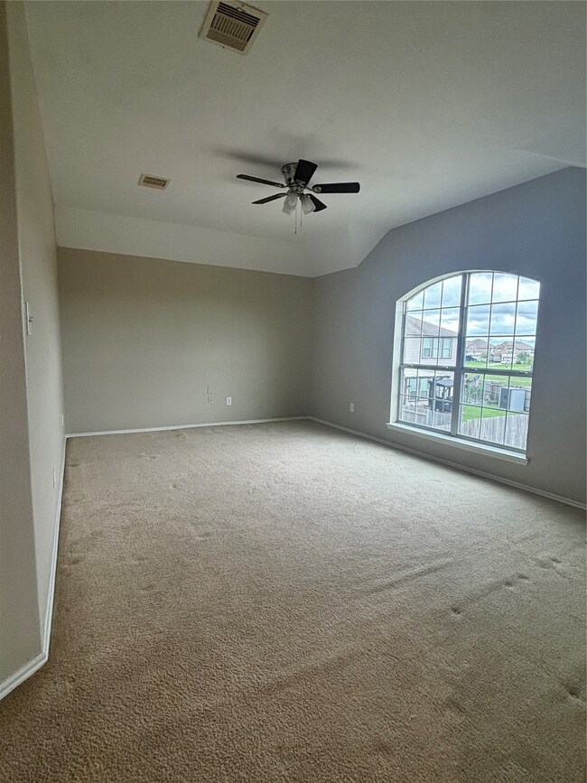 9605 Raymond Ct, Texas City, TX 77591 - photo 7