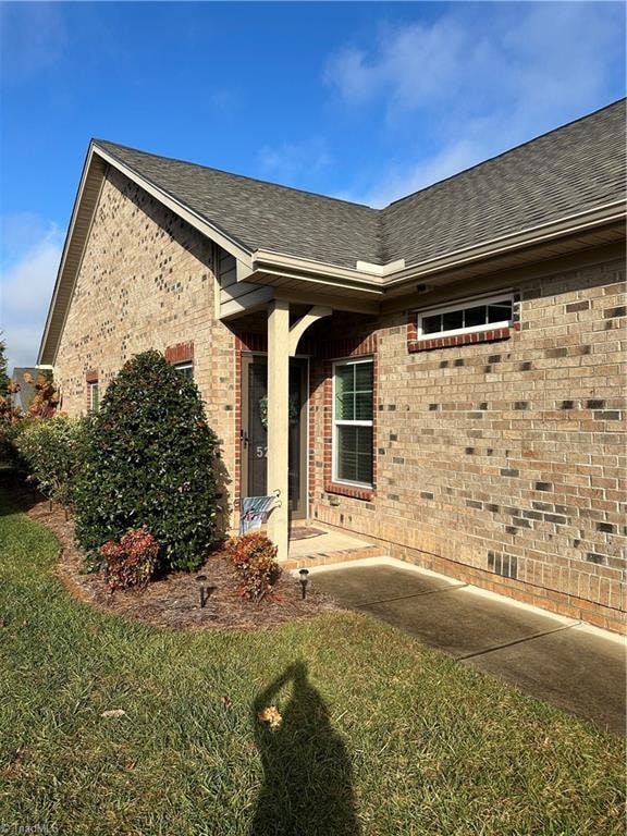 5265 Abbot Ln, Walkertown, NC 27051 - photo 6