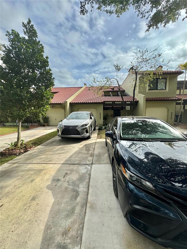 9927 Costa Del Sol Blvd unit D107, Doral, FL 33178 - photo 4