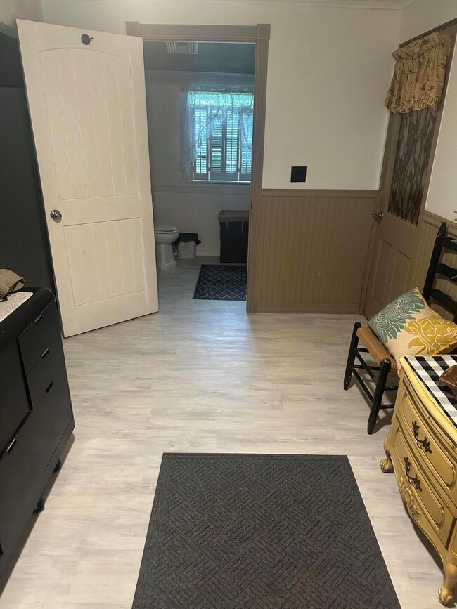 19 Pine St, East Millinocket, ME 04430 - photo 5