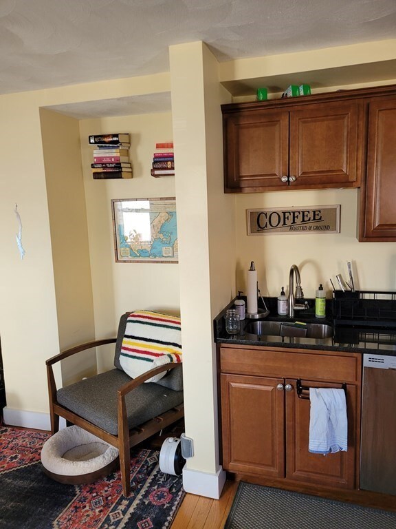 2 Belmont St unit R, Somerville, MA 02143 - photo 5