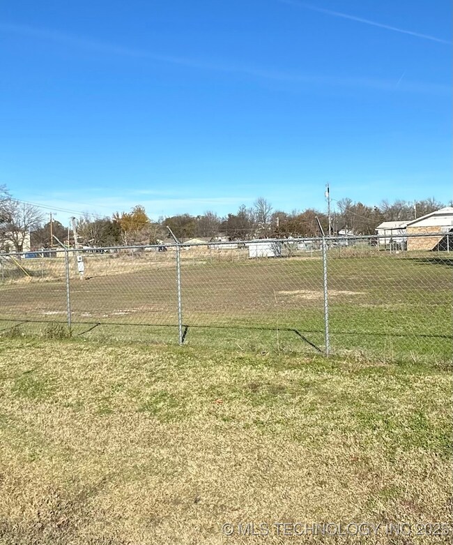 0 Electric unit 2548320, Krebs, OK 74554 - photo 3