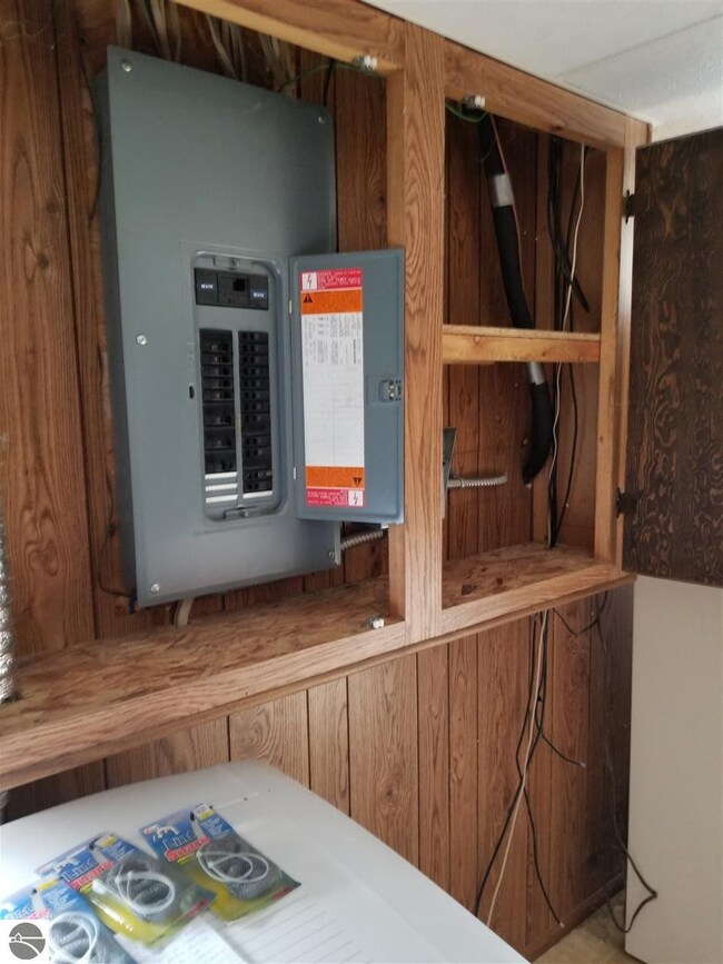 6651 Prescott Rd, Whittemore, MI 48770 - photo 6