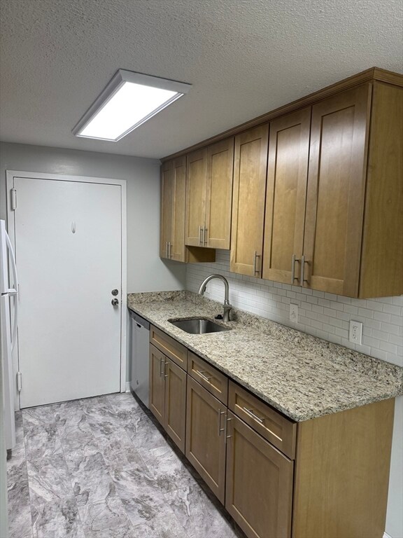 29 Village Rock Ln unit 10, Natick, MA 01760 - photo 3