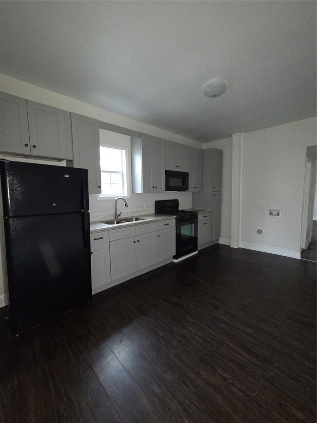 7902 Hudson St unit B, Houston, TX 77012 - photo 2