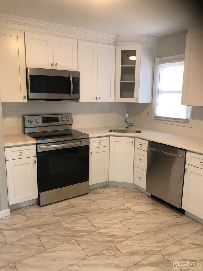 71 Jackson Ave, Carteret, NJ 07008 - photo 3