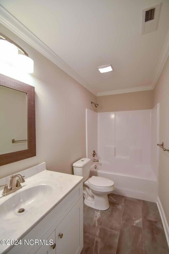 1048 Dearborn Ct, Winterville, NC 28590 - photo 7