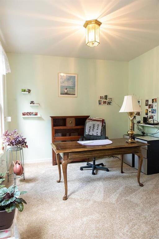 1429 Valley View Cir, Orefield, PA 18069 - photo 7