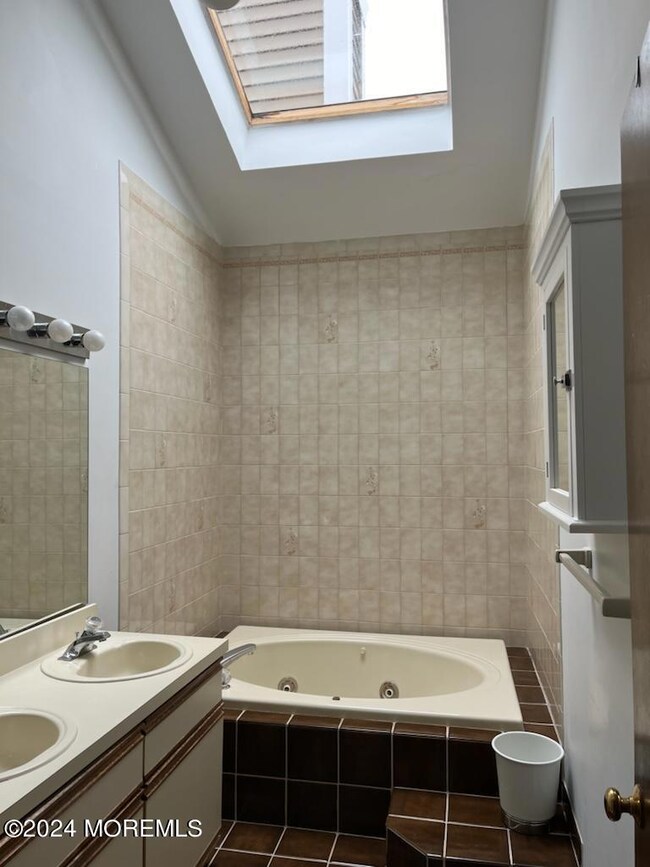 7 NJ masster BAth